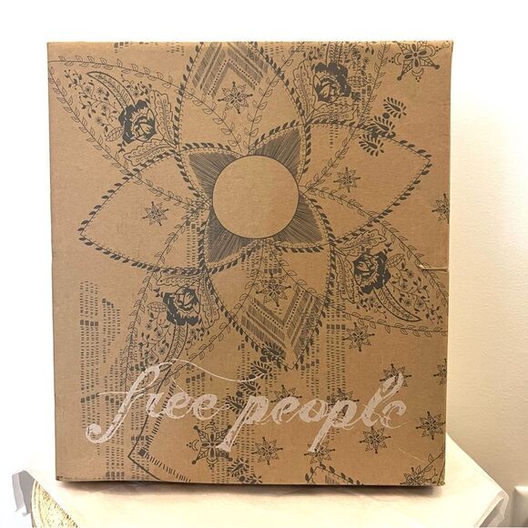 Free People Suede Embroidered Bowers Boots In Perfect Pink Size 7.5 (38) NIB - Picture 16 of 16